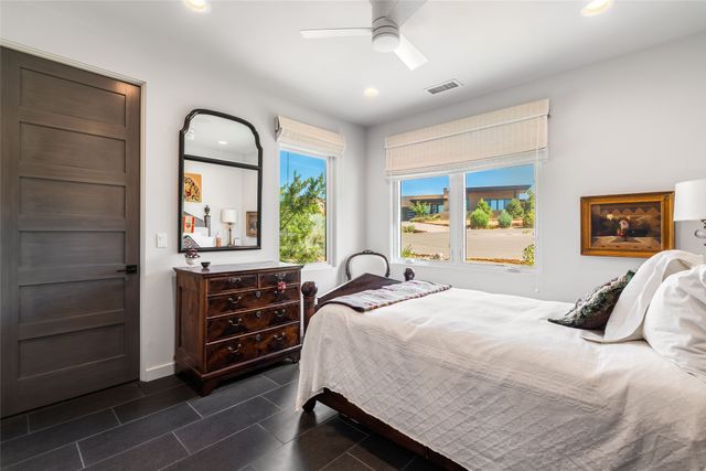 7 Valverde Lane, Santa Fe, NM 87506