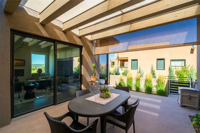 7 Valverde Lane, Santa Fe, NM 87506
