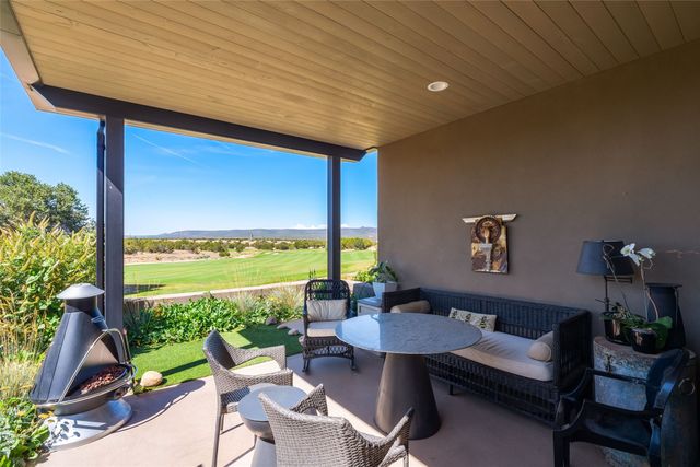 7 Valverde Lane, Santa Fe, NM 87506