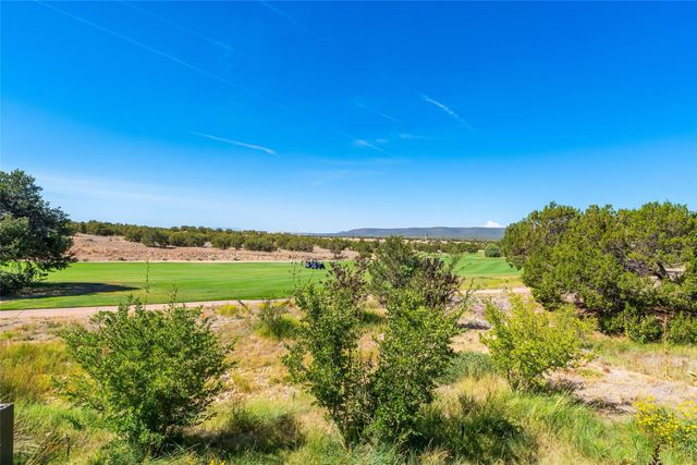 7 Valverde Lane, Santa Fe, NM 87506