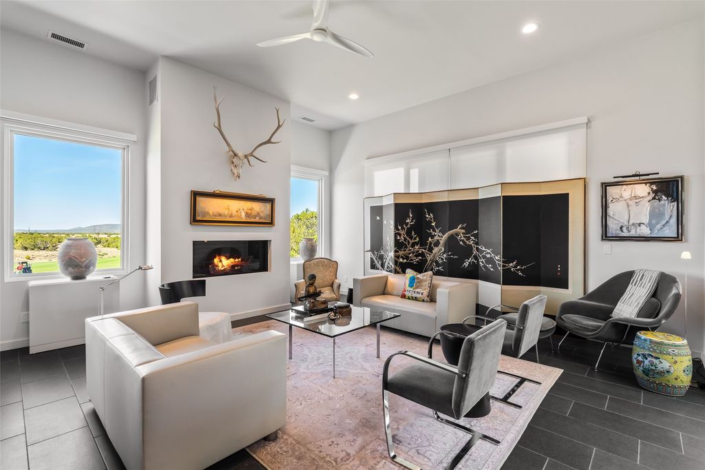 7 Valverde Lane, Santa Fe, NM 87506