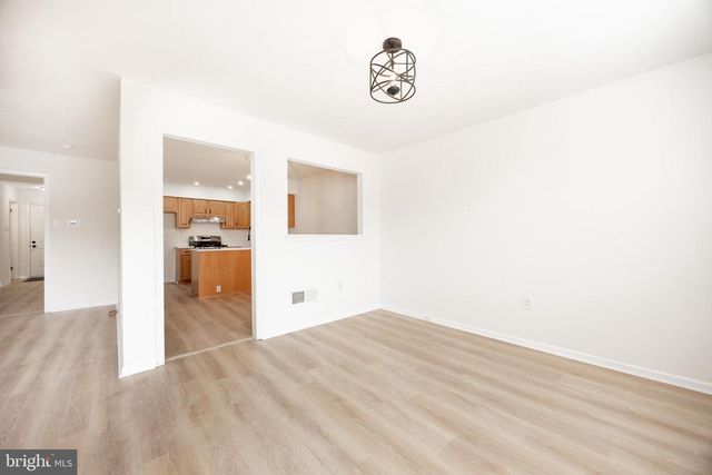 105 BARTLETT DR, North Wales, PA 19454