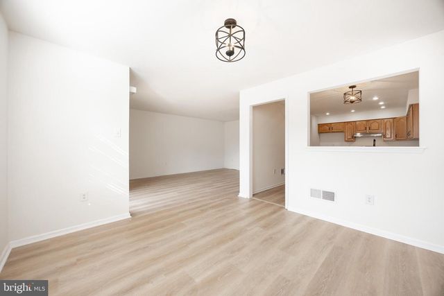 105 BARTLETT DR, North Wales, PA 19454