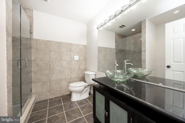 105 BARTLETT DR, North Wales, PA 19454