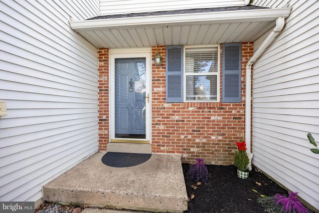 105 BARTLETT DR, North Wales, PA 19454