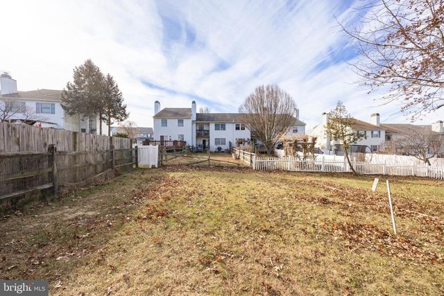 105 BARTLETT DR, North Wales, PA 19454