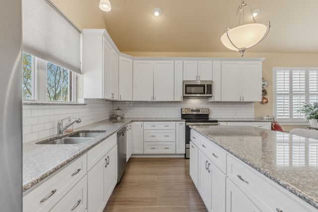 201 Cypress Point Court, Bonham, TX 75418