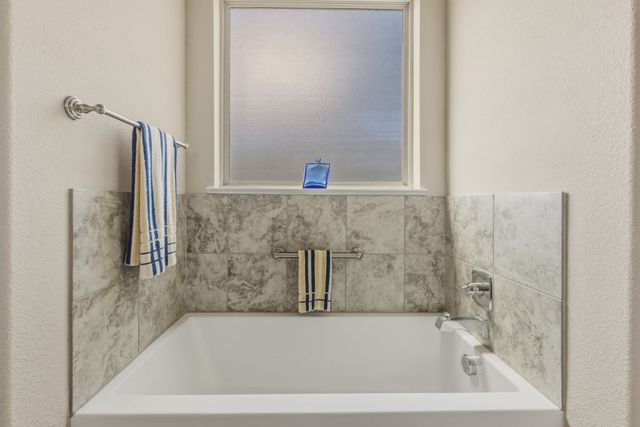 201 Cypress Point Court, Bonham, TX 75418