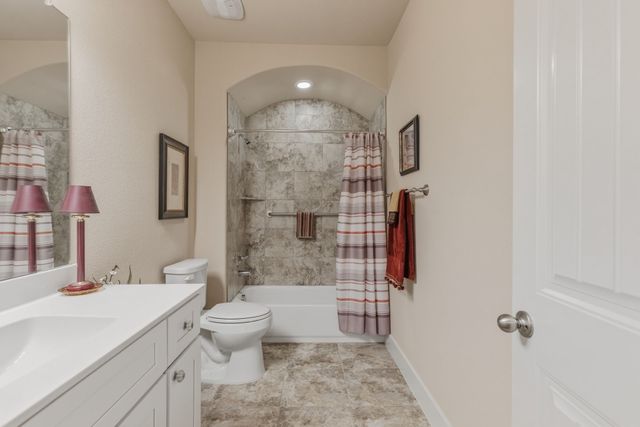 201 Cypress Point Court, Bonham, TX 75418