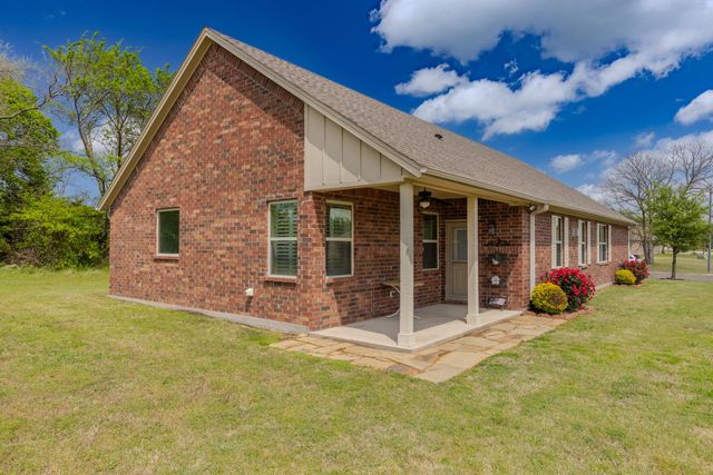 201 Cypress Point Court, Bonham, TX 75418