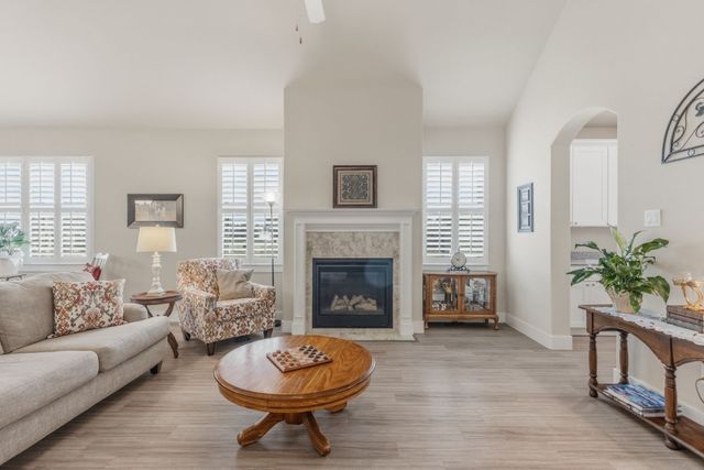 201 Cypress Point Court, Bonham, TX 75418