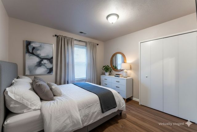 421 W Springdale Lane, Grand Prairie, TX 75052