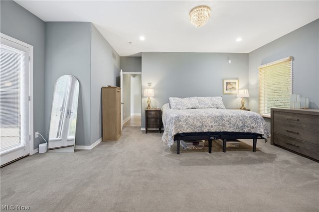 11565 Robin Wood Lane, Chagrin Falls, OH 44023