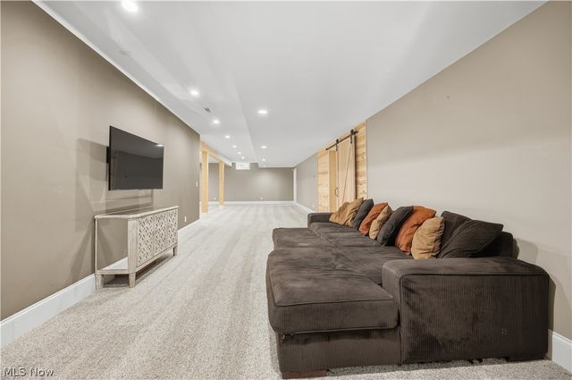 11565 Robin Wood Lane, Chagrin Falls, OH 44023