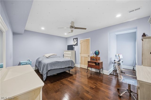 11565 Robin Wood Lane, Chagrin Falls, OH 44023