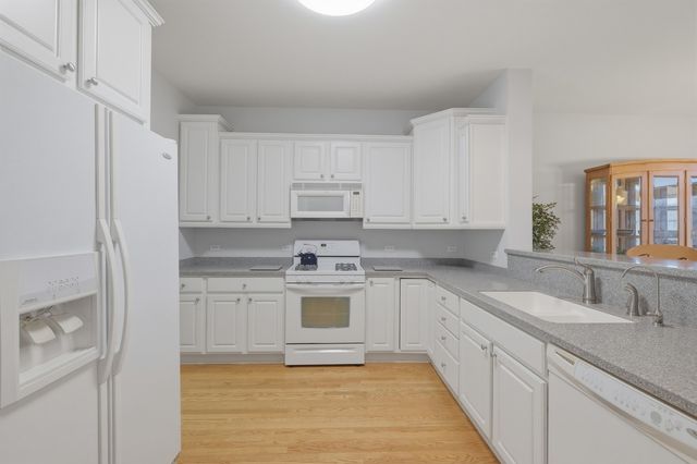 1063 Inverness Drive, Antioch, IL 60002