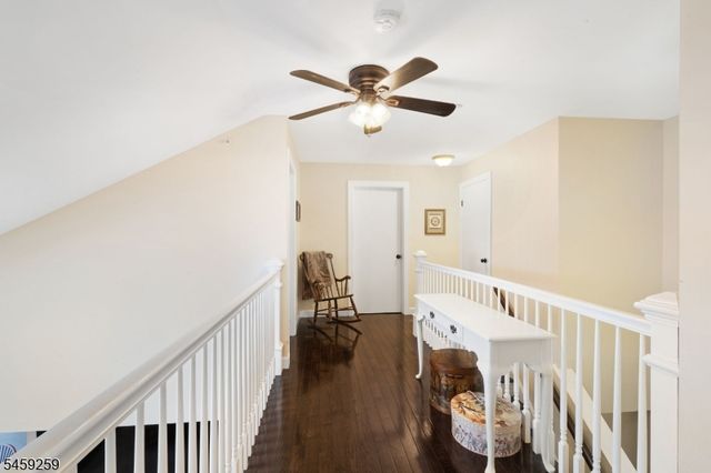 72 Whisper Way E, Roxbury Twp., NJ 07852