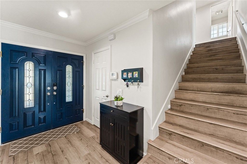538 E Riverview, Orange, CA 92865 — photo 2