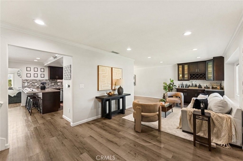 538 E Riverview, Orange, CA 92865 — photo 3