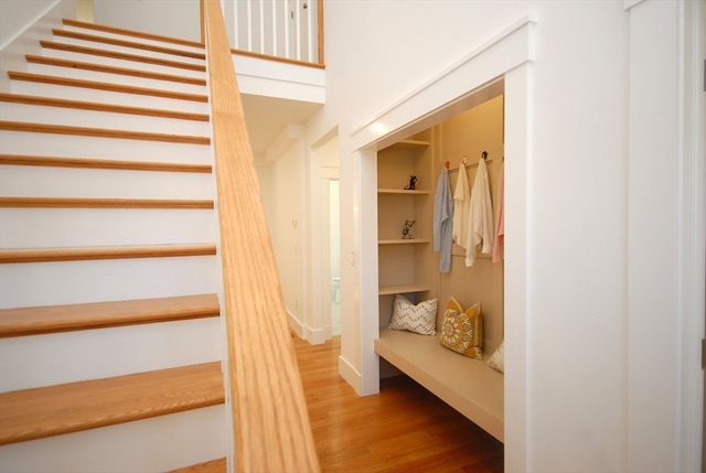 32 Hickory Cliff Rd, Newton, MA 02464