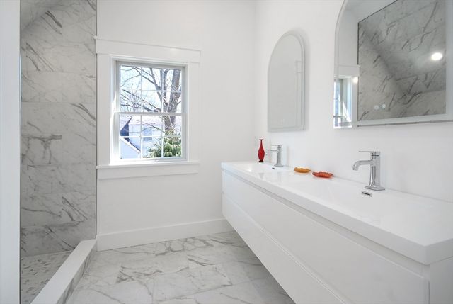 32 Hickory Cliff Rd, Newton, MA 02464