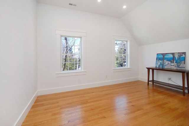 32 Hickory Cliff Rd, Newton, MA 02464
