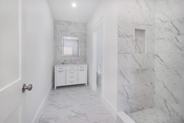32 Hickory Cliff Rd, Newton, MA 02464