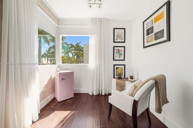 7515 NW 99th Ave, Doral, FL 33178