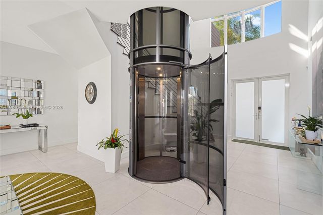 7515 NW 99th Ave, Doral, FL 33178