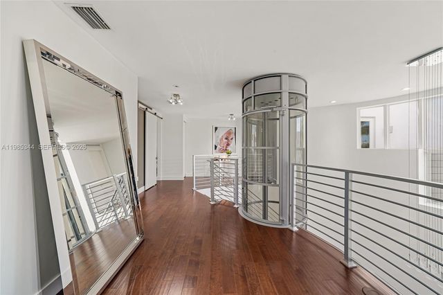 7515 NW 99th Ave, Doral, FL 33178