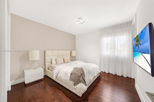 7515 NW 99th Ave, Doral, FL 33178