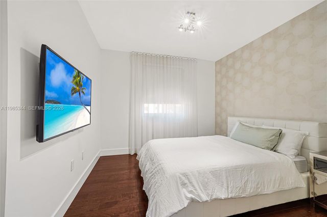 7515 NW 99th Ave, Doral, FL 33178