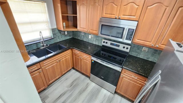 5046 SW 145th Ave 5046, Miami, FL 33175