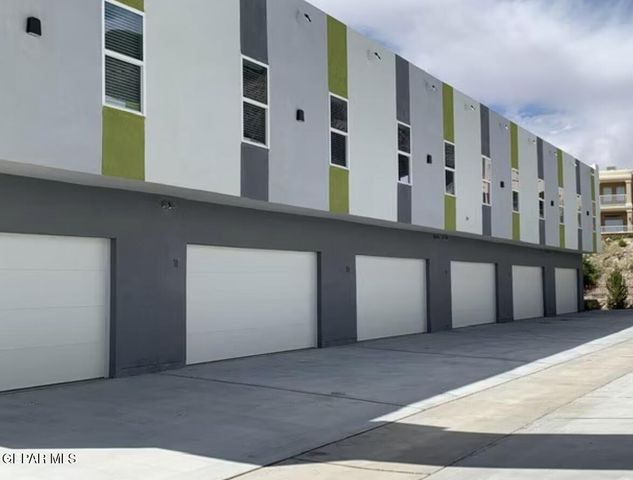 5545 Buckley Drive 9, El Paso, TX 79912