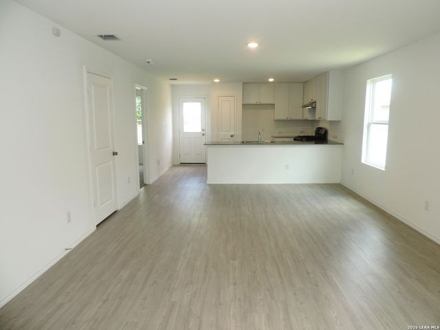 6709 CIBOLO SPGS, Converse, TX 78109