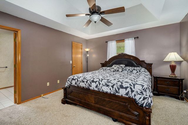 2129 E Cherryvale Street, Springfield, MO 65804