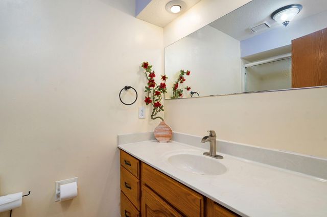 2129 E Cherryvale Street, Springfield, MO 65804