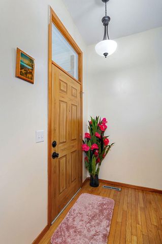 2129 E Cherryvale Street, Springfield, MO 65804