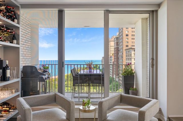 1000 N Lake Shore Plaza 12B, Chicago, IL 60611