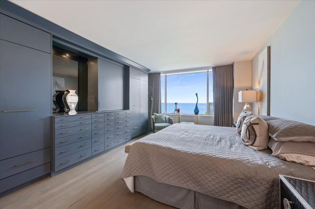 1000 N Lake Shore Plaza 12B, Chicago, IL 60611