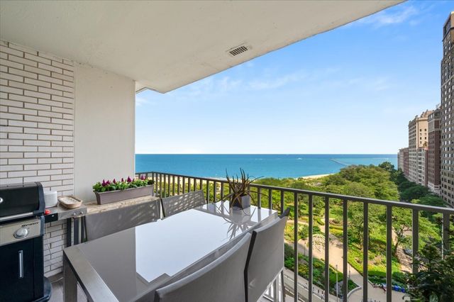 1000 N Lake Shore Plaza 12B, Chicago, IL 60611