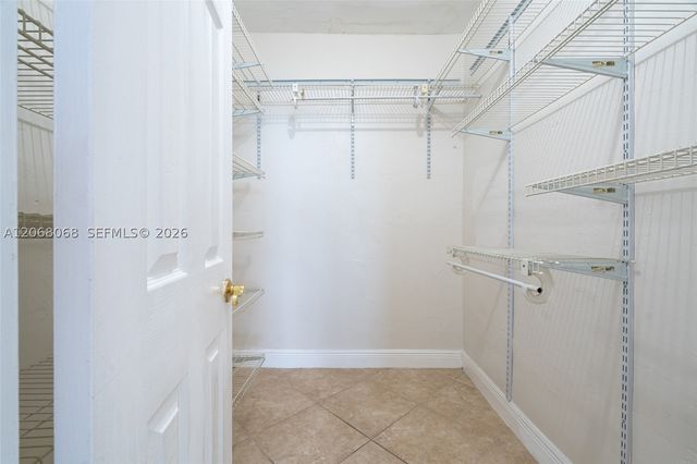 1880 S Treasure Dr 4H, North Bay Village, FL 33141