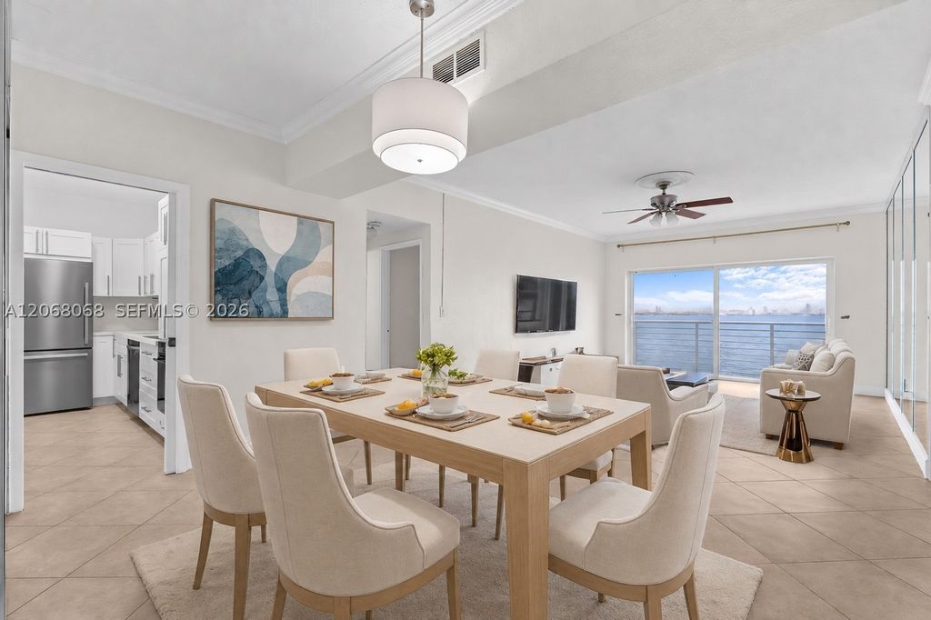 1880 S Treasure Dr 4H, North Bay Village, FL 33141