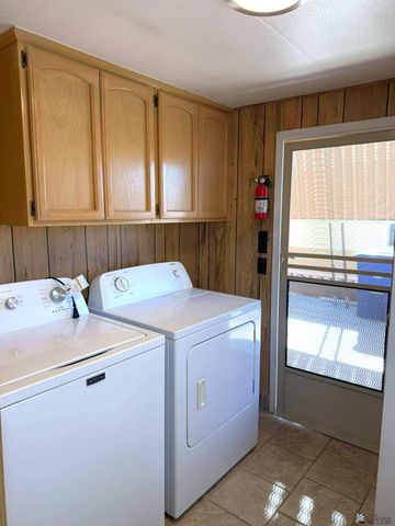 2033 S Roadrunner Ave, Yuma, AZ 85365