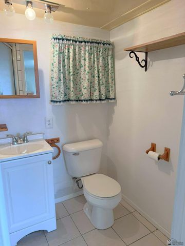 2033 S Roadrunner Ave, Yuma, AZ 85365