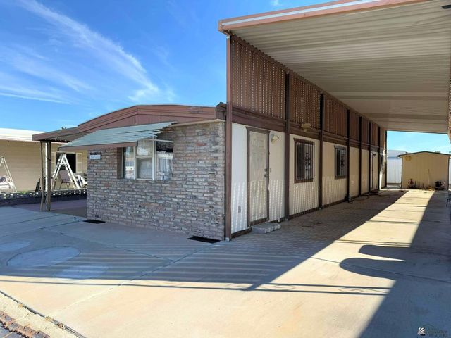 2033 S Roadrunner Ave, Yuma, AZ 85365