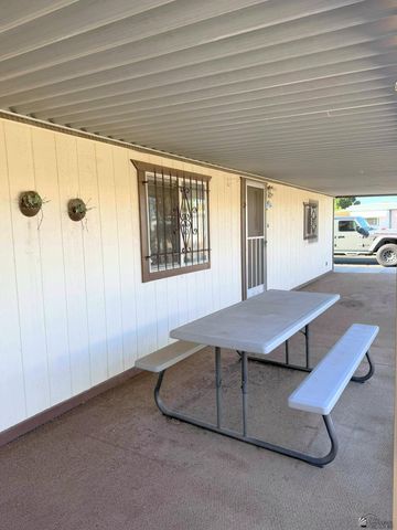 2033 S Roadrunner Ave, Yuma, AZ 85365
