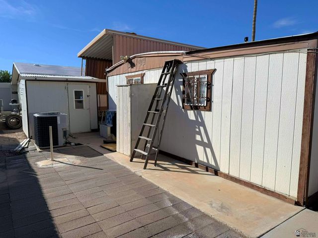 2033 S Roadrunner Ave, Yuma, AZ 85365