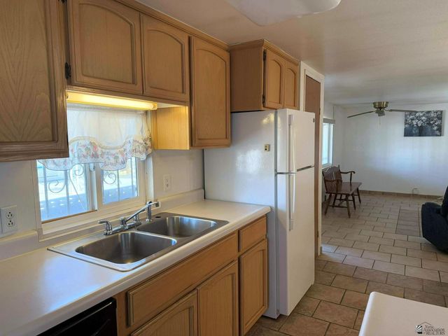 2033 S Roadrunner Ave, Yuma, AZ 85365