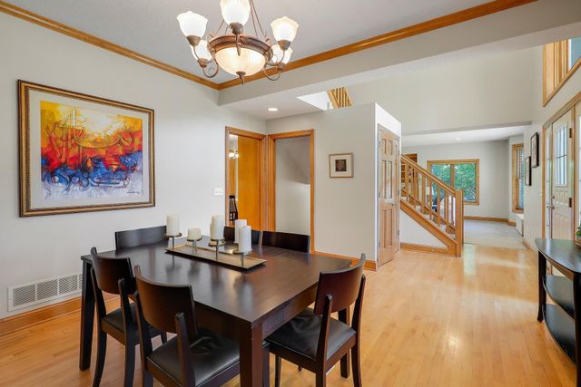 5900 Vernon Avenue S, Edina, MN 55436